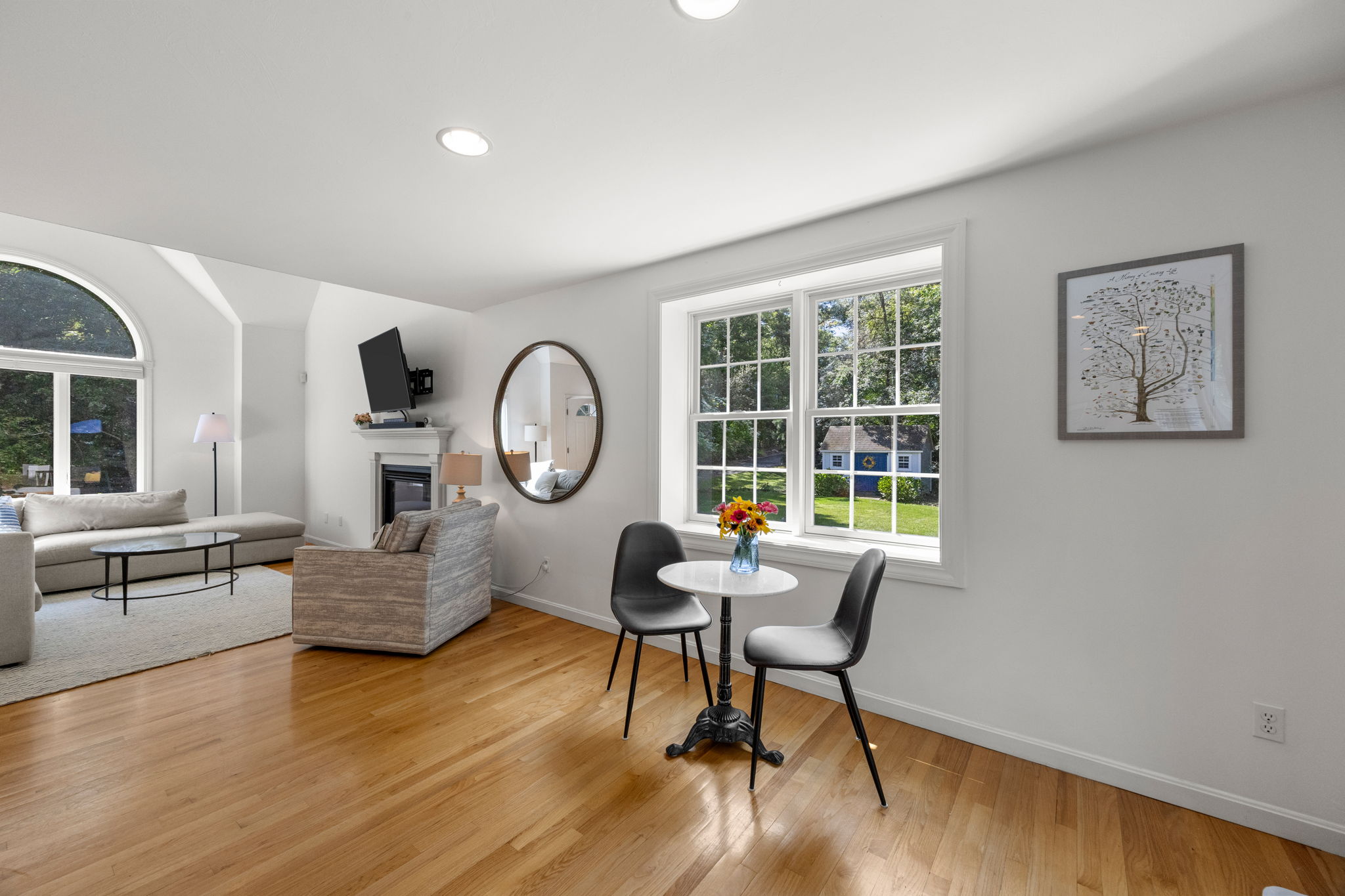 777 Sandwich Road — interior 2