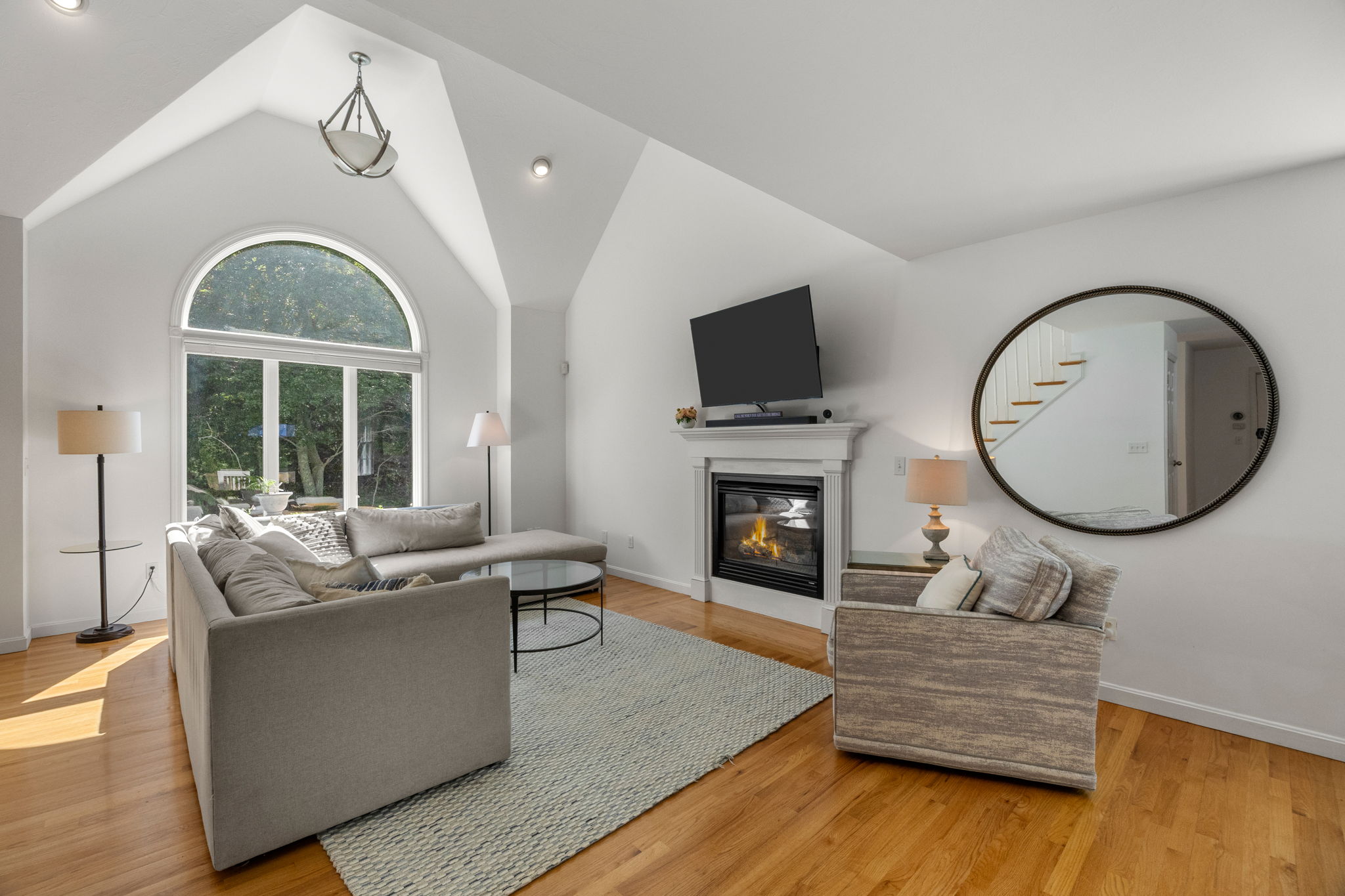 777 Sandwich Road — interior 5