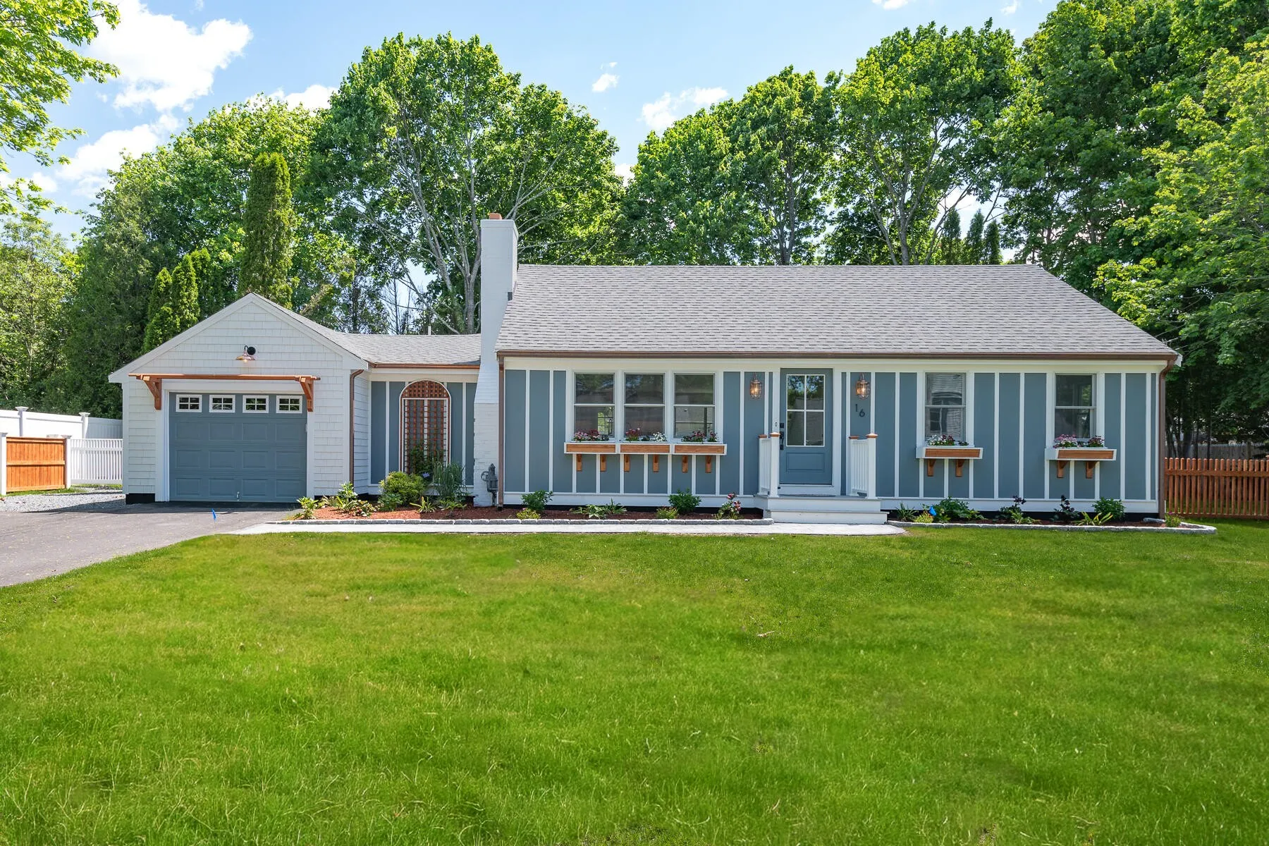 41 Seconsett Island Rd — interior 1
