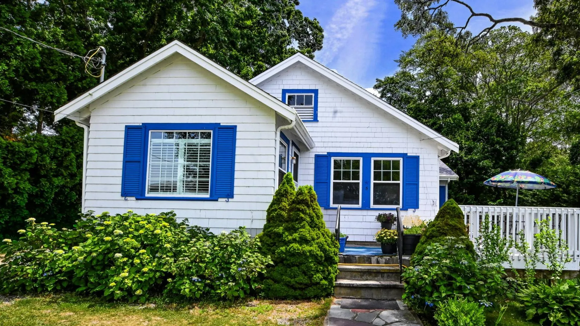 41 Seconsett Island Rd — interior 4