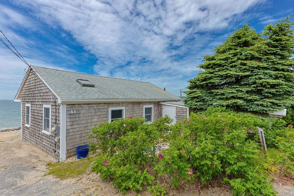 41 Seconsett Island Rd — photo 1
